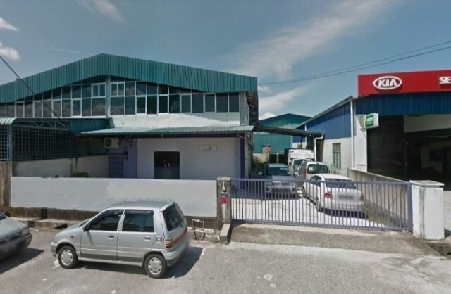 Seri Kembangan Kampung Baru Balakong Jalan Kuan Poh Fatt, Detached Factory for Sale