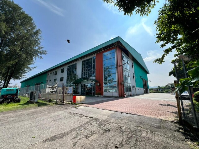 Subang Jaya Taman Perindustrian Subang Jalan Subang 5, 2 Acre Warehouse for Rent