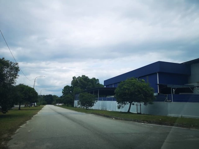 Rawang Bukit Beruntung Zon Perindustrian Jalan Bunga Raya [Detached Factory for Rent]