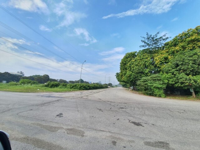 Seri Kembangan Balakong Jaya Jalan Balakong Jaya, Freehold Industrial Land for Sale