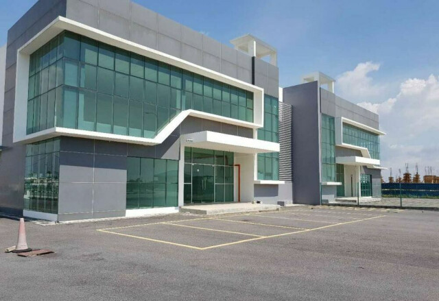 Rawang Kota Puteri Industrial Park, [Semi-Detached Factory for Rent]