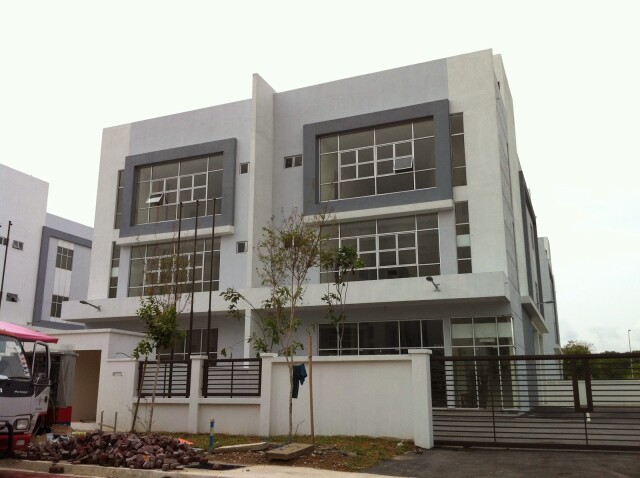 Shah Alam Puncak Alam Eco Business park V, Jalan Eco Perindustrian 1/3D, Semi-Detached Factory for Sale