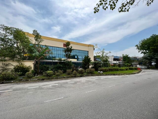 Shah Alam Seksyen 27 Taman Bunga Negara, Warehouse for Rent