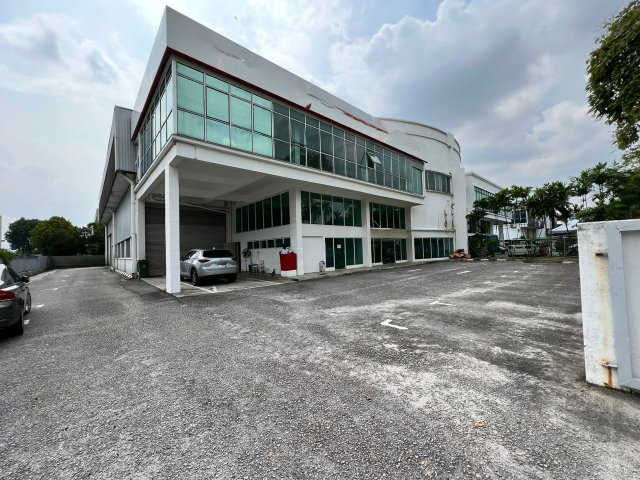 Warehouse/Showroom for Rent at Kawasan Perindustrian Temasya, Jalan Pemberita U1/49