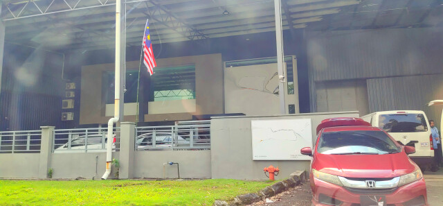 Semi-Detached Warehouse for Rent at Taman Perindustrian Puchong, Jalan TPP 1/4