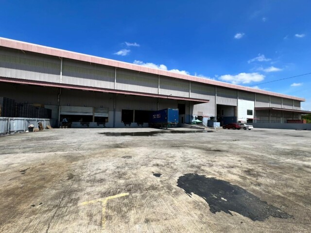 Puchong Warehouse for Rent at Jalan Perindustrian Puchong