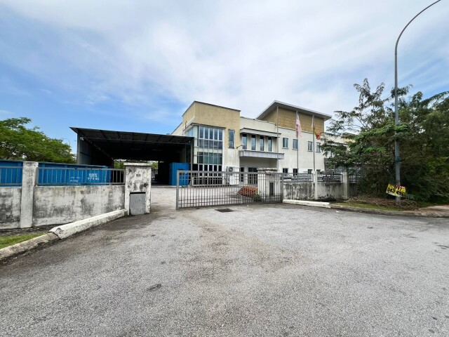 Corner Detached Factory for Rent at Seksyen 23, Jalan Ringgit